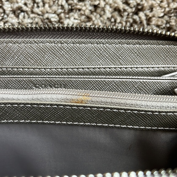 Mute Gray COACH wallet - Picture 4 of 6